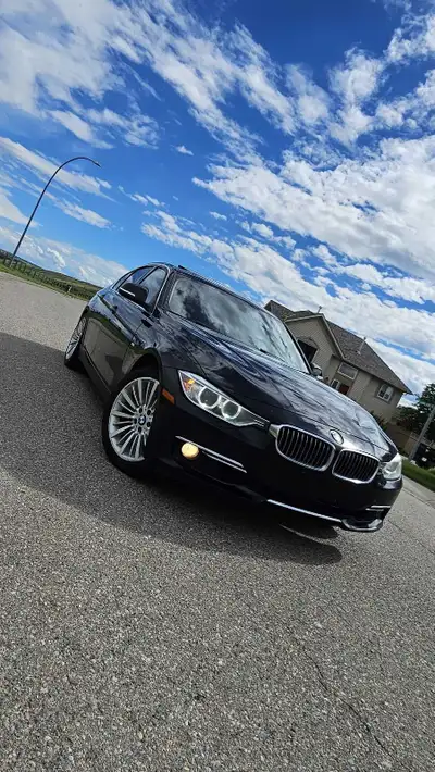 2012 BMW 328i Luxury Package Clean title, active status, no accidents. Previous owner had the vehicl...