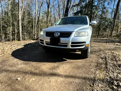 For Sale: 2006 Volkswagen Touareg - Well-Maintained Silver SUV