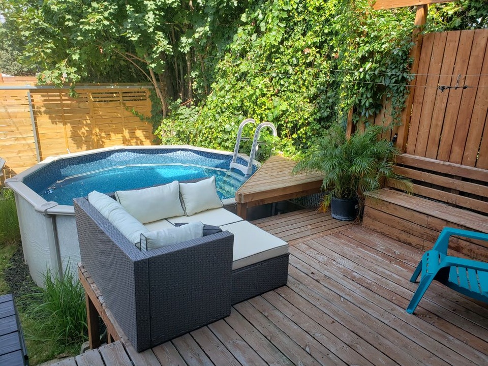 RDC Rénové • 3 chambres • 2 salles de bain complète • Piscine 5