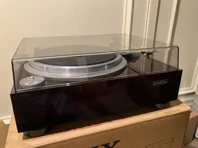 Denon DP-59M direct drive quartz lock turntable in ex. condition, View more