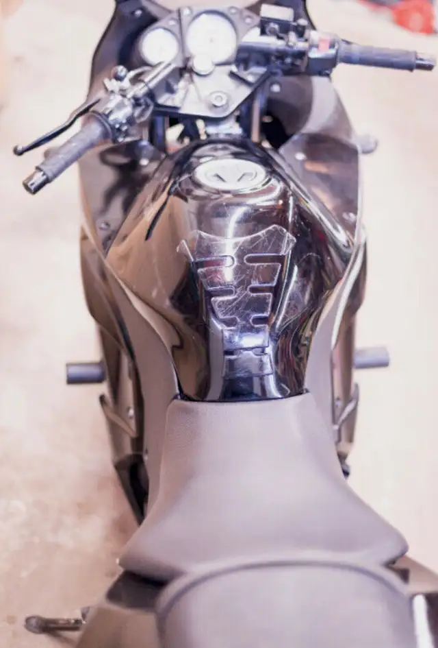 Kawasaki Ninja 250R black 2011 in Sport Bikes in City of Toronto - Image 8