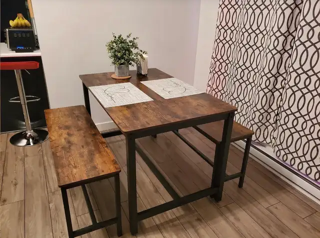 Table à manger + bancs in Dining Tables & Sets in Longueuil / South Shore - Image 3