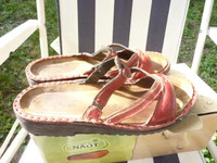 Naot Summer Sandals - Size 39 Leather