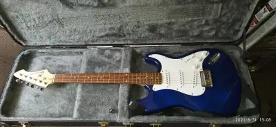 Amazing guitar + case, View more