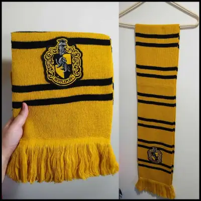 Harry Potter (unisex) winter Scarf Hufflepuff $20 firm, View more
