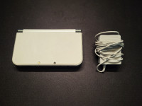 New 3DS XL (Black with white shells)