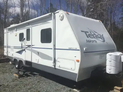 2005 Terry Dakota 30ft. camper in excellent condition. Ideal for off grid camp has integrated solar...