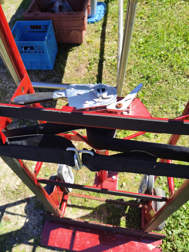 2 Wheel Appliance Cart in Other in Owen Sound - Image 2