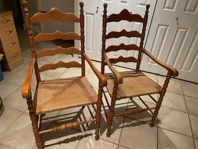 Chaises de salle à diner (2), View more