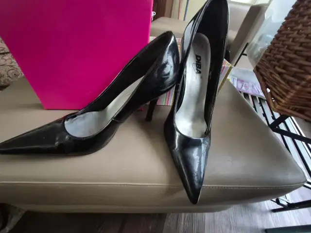 Diba Black Pumps in Women's - Shoes in Grande Prairie - Image 2