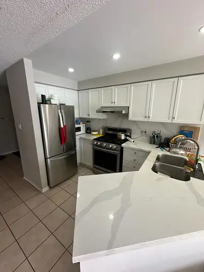 * Upper floor room available for rent in sharing with another male near Heartland Town Center in Mis...