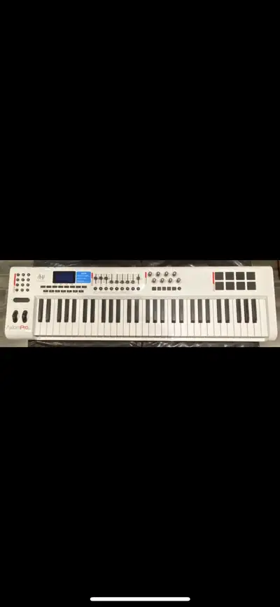 M-Audio Axiom Pro 61, View more