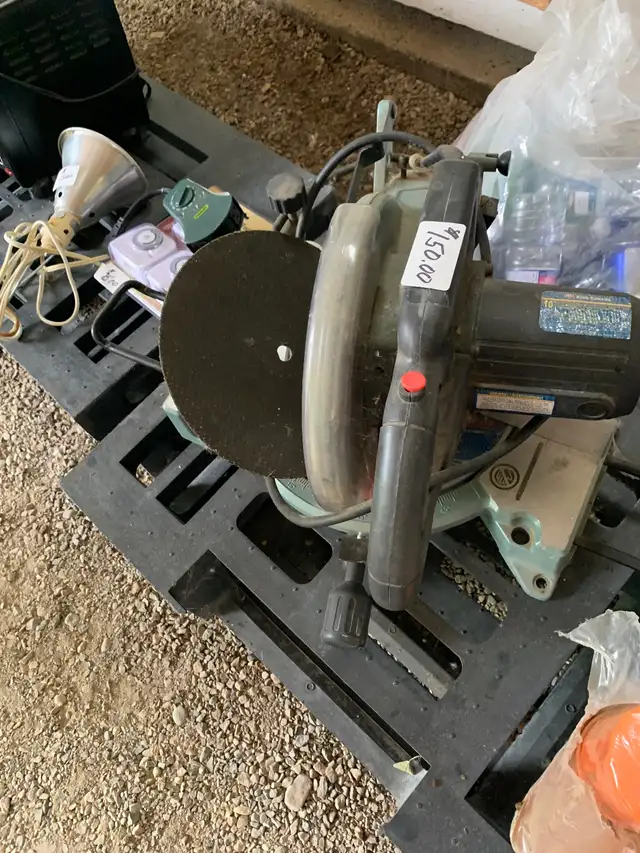 Miter Saw in Power Tools in Edmonton - Image 2