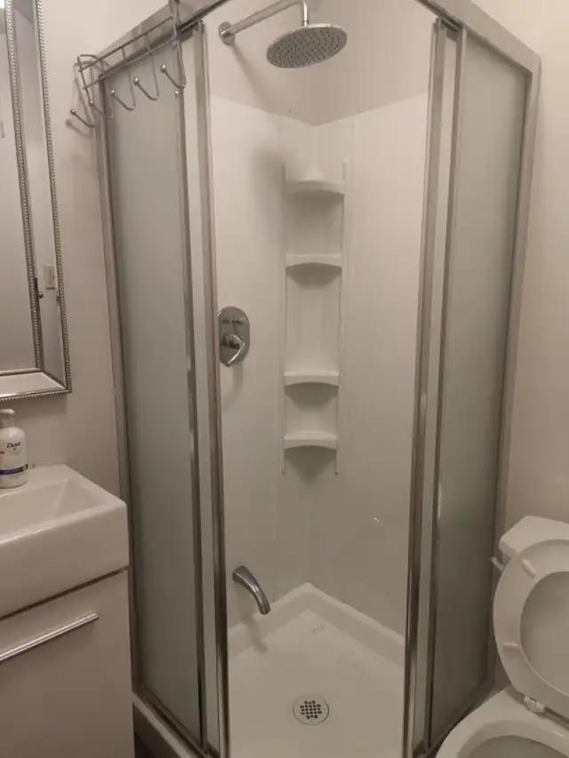 1 Student Room of Townhouse for Rent, 15-min walk to UWaterloo in Room Rentals & Roommates in Kitchener / Waterloo - Image 8