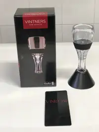 Vintners wine aerator 