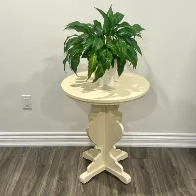 Round Pedistal Side Table, View more