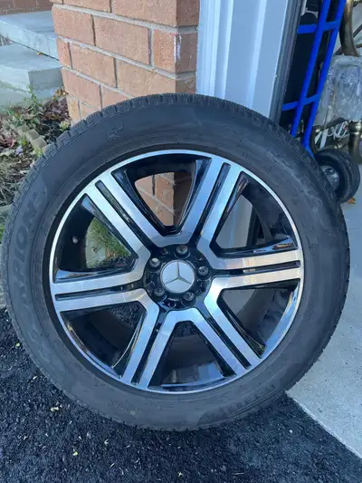 Pireli brand winter tires set. Original Mercedes branded alloy rims with caps and TPMS sensors. Thes...