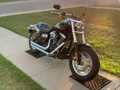 Mint Condition 103 cube ABS must be seen new tires comes with lots of extras 10000 kms very low (no...