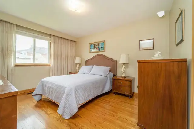 MAIN UPPER LEVEL ROOMS FOR RENT WESTWOOD MALL MALTON MISSISSAUGA