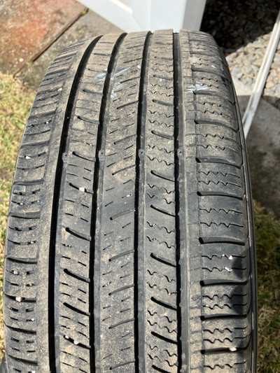 4 pneus d’été Khumo 195/65 R15