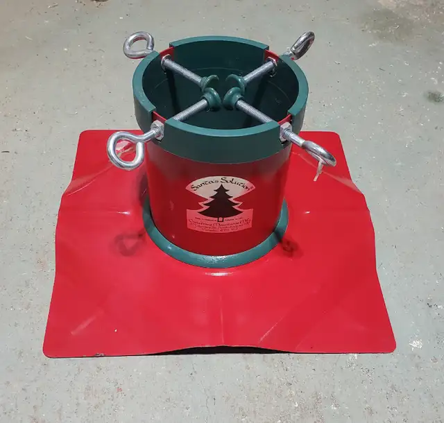Christmas tree stand in Holiday, Event & Seasonal in Bathurst - Image 5