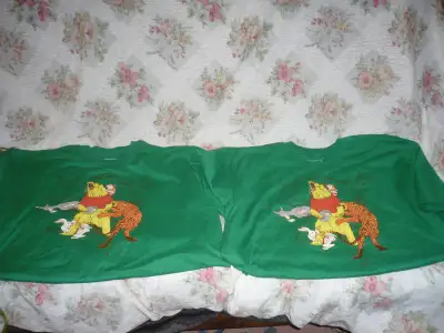 Shirt: winnie the pooh XL Adult mens, View more