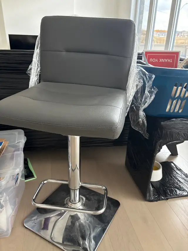 bar stools for kitchen in Chairs & Recliners in Markham / York Region - Image 3