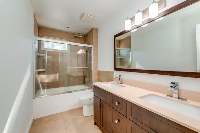 BUY NOW before July 25th, 2025 and get 3 months PAID Maint. FEES in Condos for Sale in Mississauga / Peel Region - Image 7