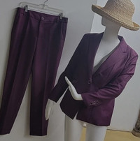 2 Piece Bellazza Republic Blazer Jacket and Pants Suit! Size M