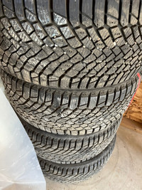 255/40R19 Continental ice contact