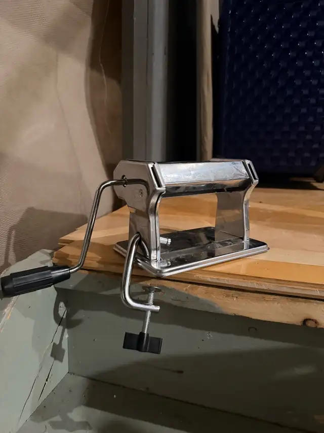 Manual Pasta Maker Machine