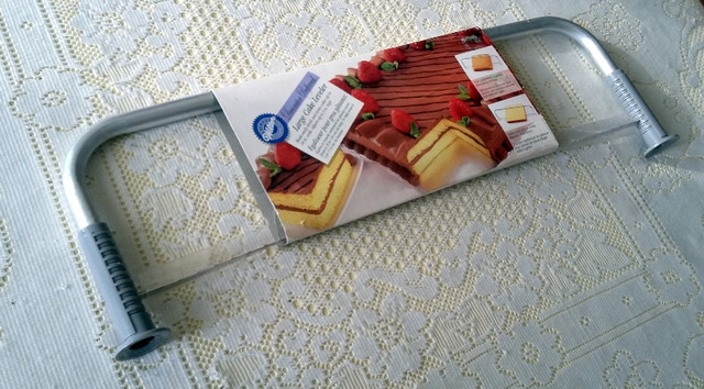 Professional Cake cutter/leveller in Hobbies & Crafts in Strathcona County - Image 2