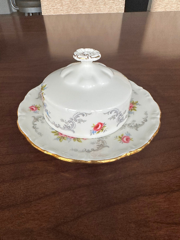 Royal Albert Tranquility Butter Dish in Kitchen & Dining Wares in Peterborough