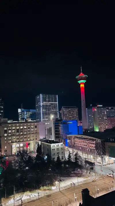 shared & Affordable stay during stampede Downtown