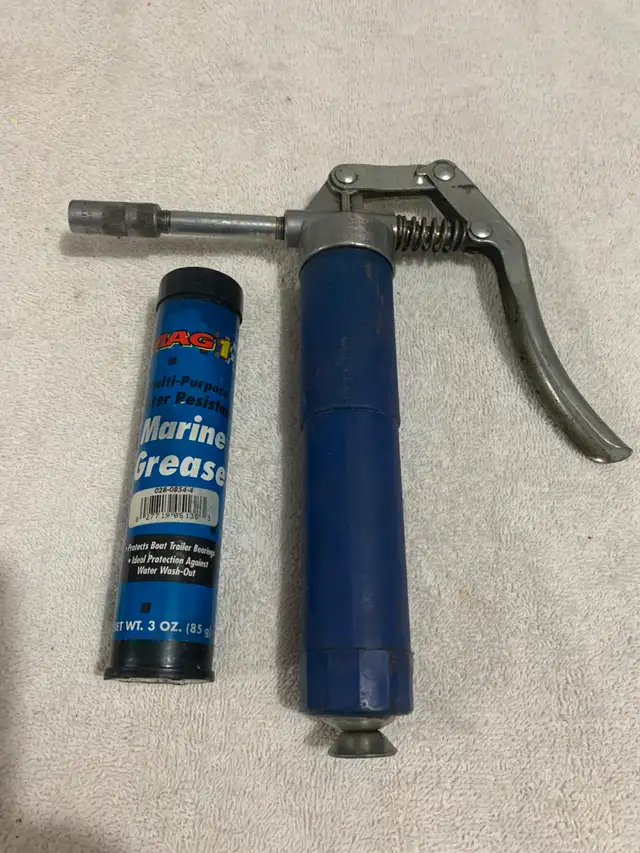 Grease Gun Small Size.494505849626316801