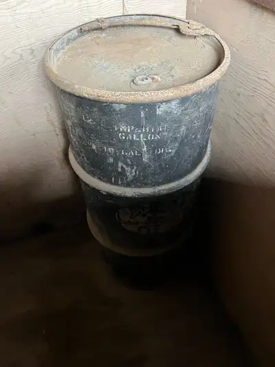 See pictures Not sure of the contents at present It's been in storage Have a second one that is very...
