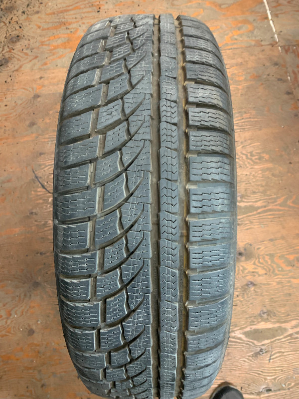 1 X single 225/65/17 M+S 106H Nokian WRG4 SUV with 95% tread in Tires & Rims in Delta/Surrey/Langley