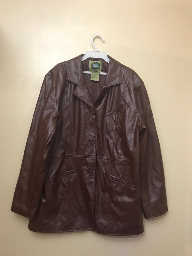 Faux Leather Women’s Medium Brown Jacket.   in Women's - Tops & Outerwear in Mississauga / Peel Region