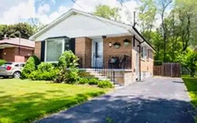 A very bright and spacious one-bedroom in a 3-bedroom basement apartment is available for immediate...