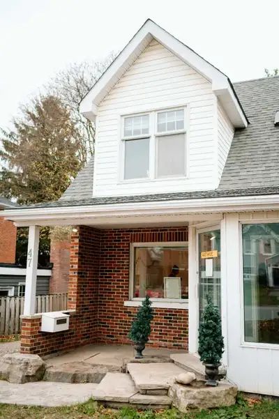 Office Room for Rent – 47 First Street, Orangeville Join a Creative Community Wellness Hub An excell...