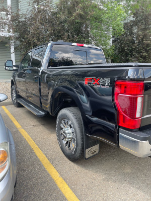 2022 Ford F 350 Lariat 