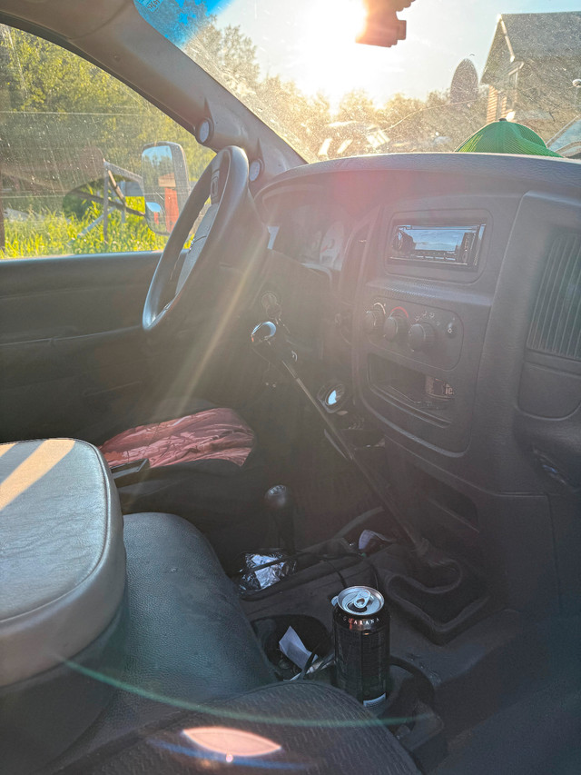 2004 Ram 3500 dually 4x4 manual nv5600 in Cars & Trucks in Edmonton - Image 3