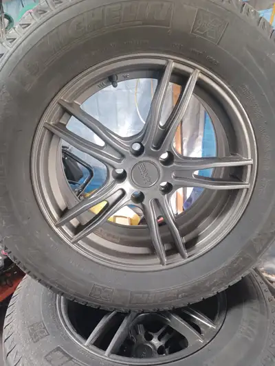 17 inch bolt patttern 5x114.3 rims in very good condition no junk here asking $250 paid 206 for each...