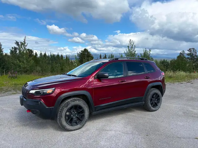 2019 Jeep Cherokee Trailhawk L Plus – No accidents, low km