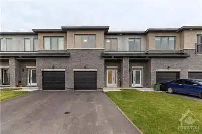 Clean and spacious 3 bedroom + 2.5 bathroom townhouse for rent. Situated in a great neighbourhood wh...