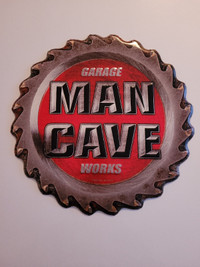 MAN CAVE GARAGE - WORKS ® / ENSEIGNE DÉCORATIVE EN MÉTAL