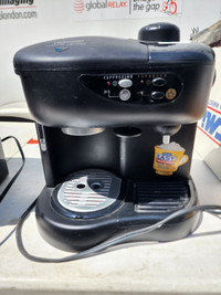 Delonghi Caffé Carmen Pump Expresso Maker