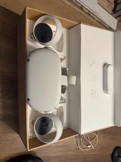 Découvrez la réalité virtuelle avec l'Oculus Quest 2 128G, un jeu et un divertissement immersifs. Ce...
