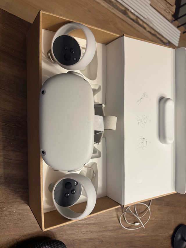 oculus quest 2 128G dans Appareils électroniques  à Lévis
