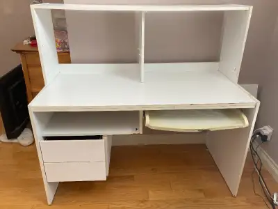 Bureau d'ordinateur, View more